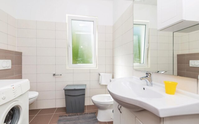Awesome Home in Banjol With Wifi and 2 Bedrooms