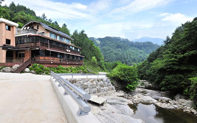 Gapyeong Pop Pension