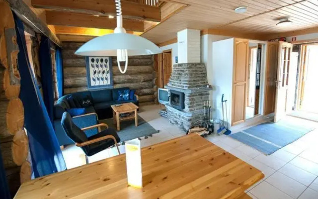 Far And Away Cabin