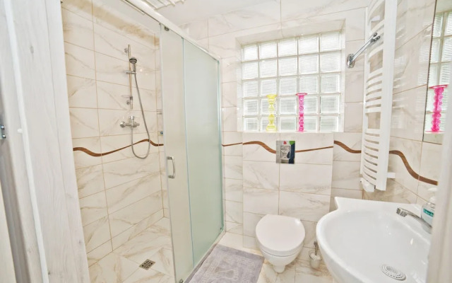 Grand Apartments - La Playa