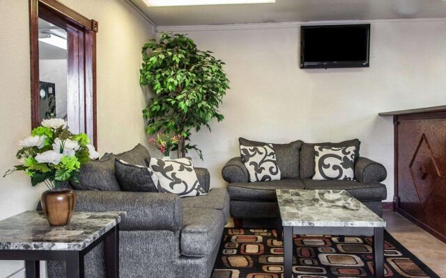 Best Western Plus St. Louis Airport Hotel
