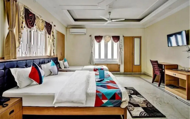 Hotel Samanta by Stays Easy