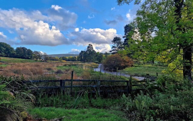 Lovelady Shield Hotel