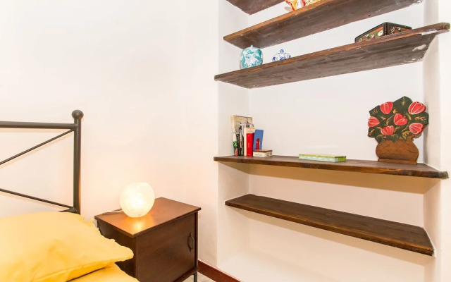 Principe Railway Station Flat