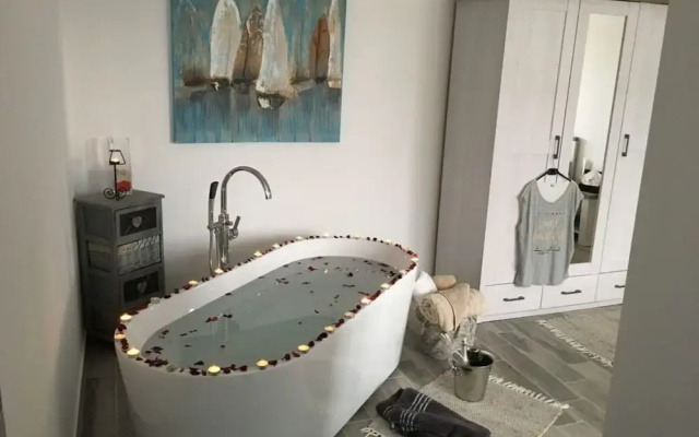 New White Villa, 60 m2, Pool