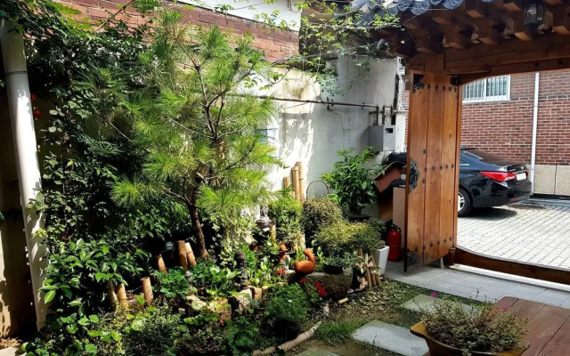 Beautiful House Hanok Stay