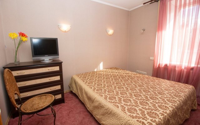 Na Polosukhina 1 Apartment