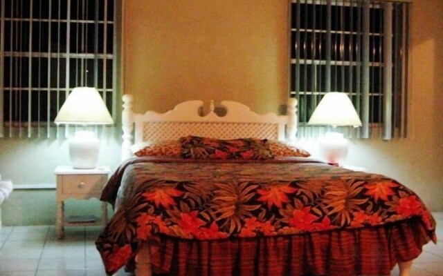 Island inn Apartments