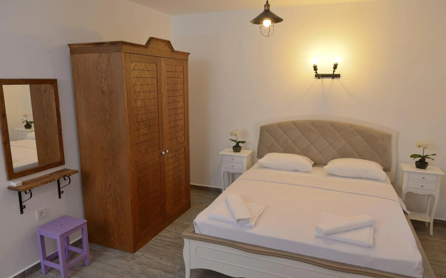 Brothers Cesme Hotel