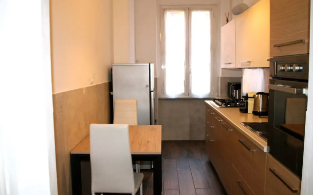 Spacious Apartment in Rome near Sea