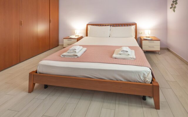 Central Comfort Holiday House