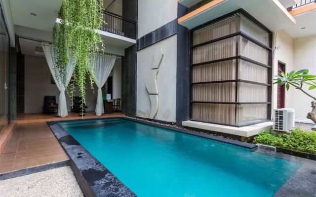 RedDoorz Plus @ Shri Lakshmi Seminyak