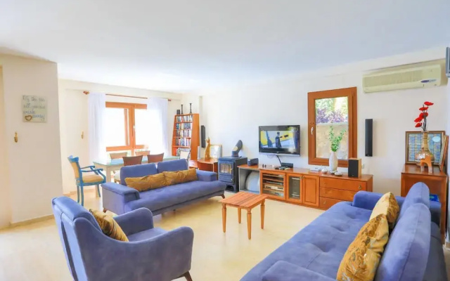Villa Eos in Kalkan With 3 Bedrooms and 4 Bathrooms