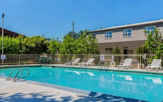 Quality Inn Atlanta Northeast I-85