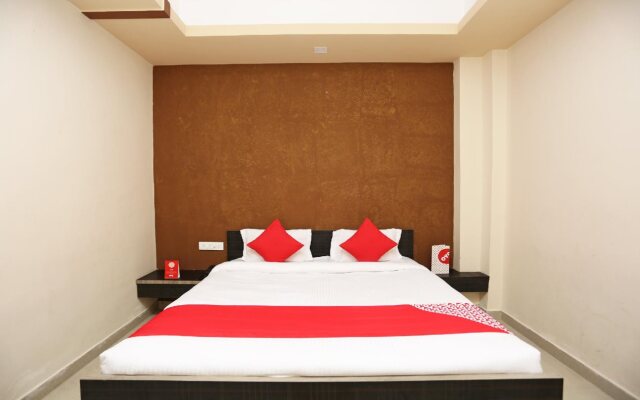 Hotel Laxmi Vridhi By OYO Rooms
