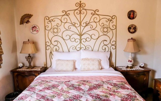 Fernabella's Lodge