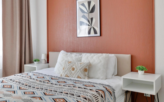 Happy People на бульваре Эйнштейна 5