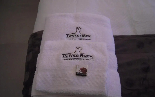 Tower Rock Puerto Deseado Superior