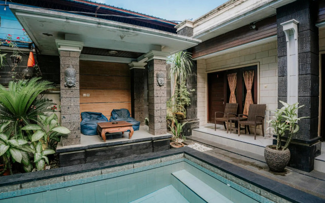 RedDoorz @ Kedonganan Jimbaran