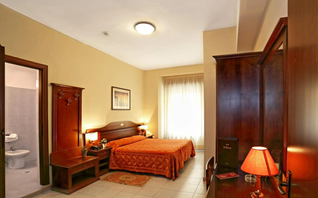 Pavone Hotel 