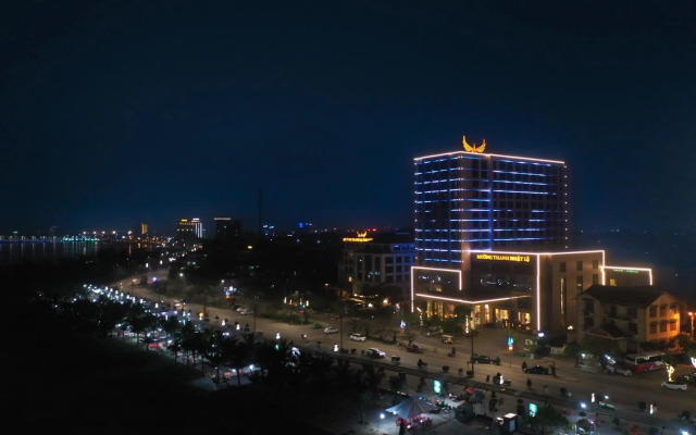 Muong Thanh Luxury Nhat Le Hotel