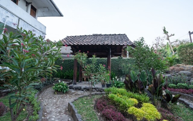 Omah Duwet by OYO Rooms