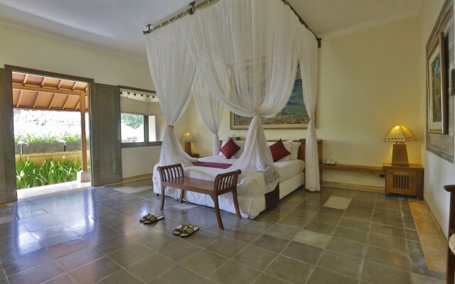 Alam Puri Art Museum Resort & Spa