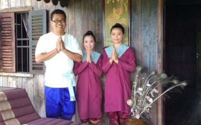 Bong Thom Home Stay