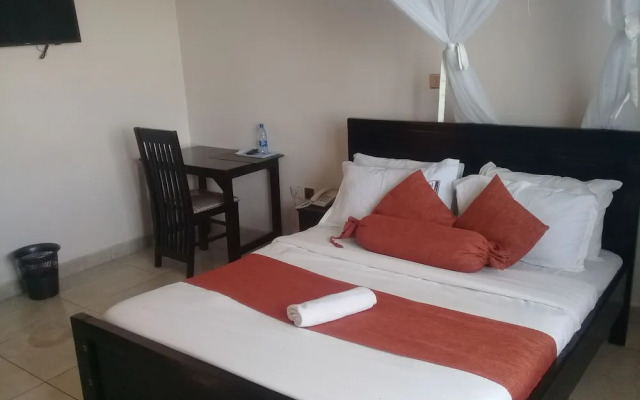 Hotel Wagon Wheel