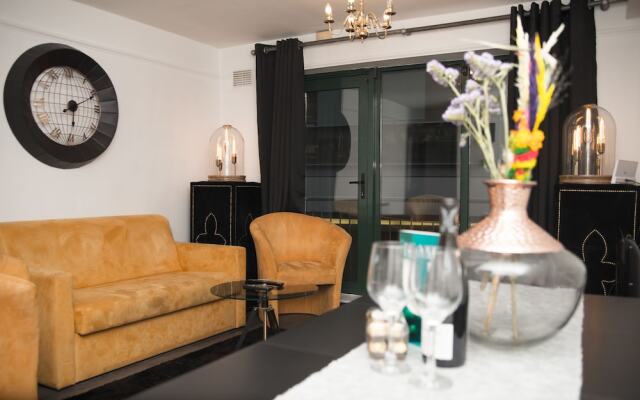 Luxury Executive Serviced Apartment