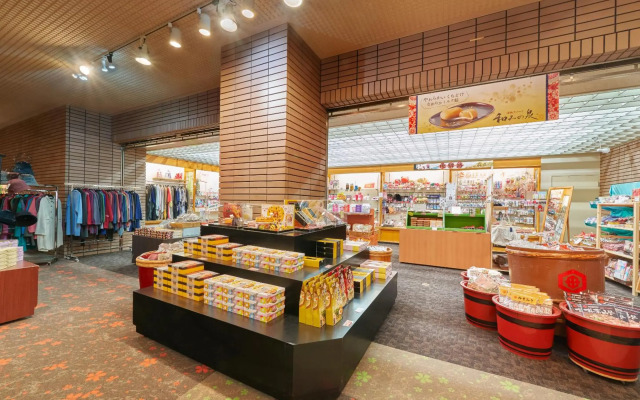 Ooedo Onsen Monogatari Premium Gero Honkan