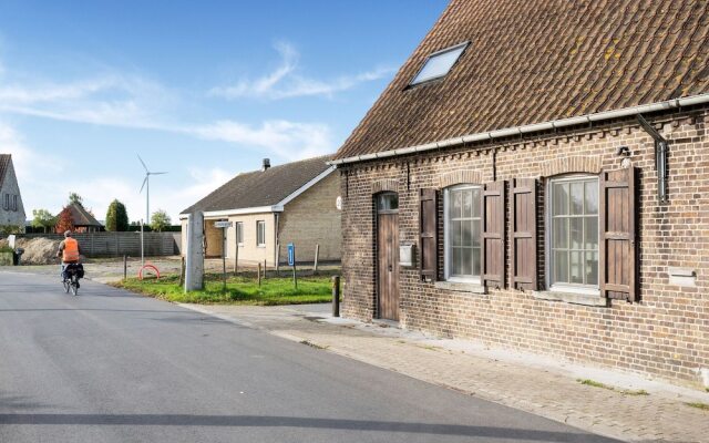 Tasteful Holiday Home in Loppem with Hot Tub