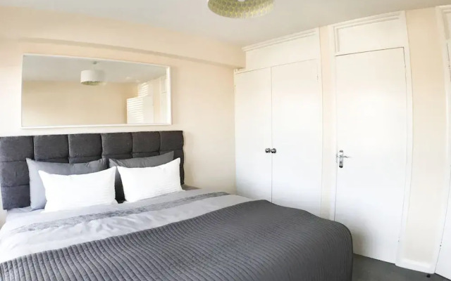 Luxury One Bedroom Apartment Aldershot
