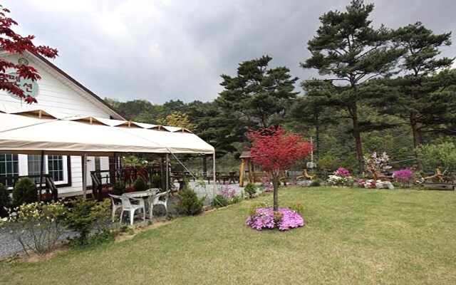 Wongju Pine Pension