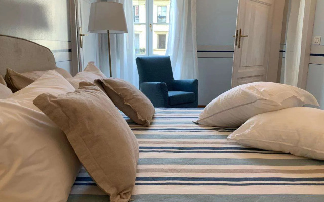 Golden Eagle Apartments B&B