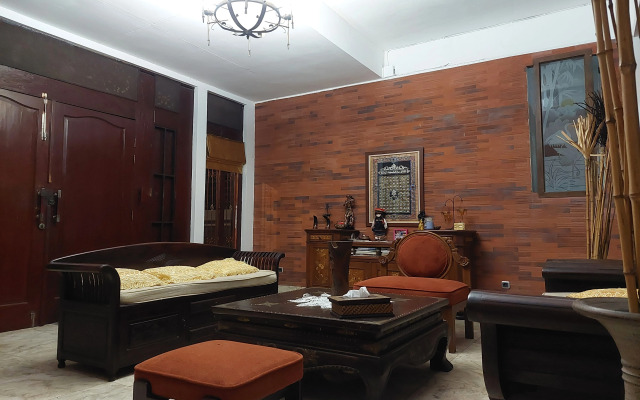 Dewi House Pondok Hijau Parongpong Bandung 1