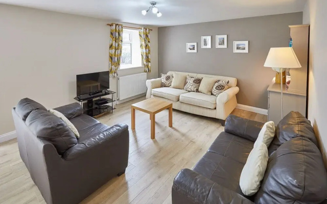 Host Stay Holly Brook Barn