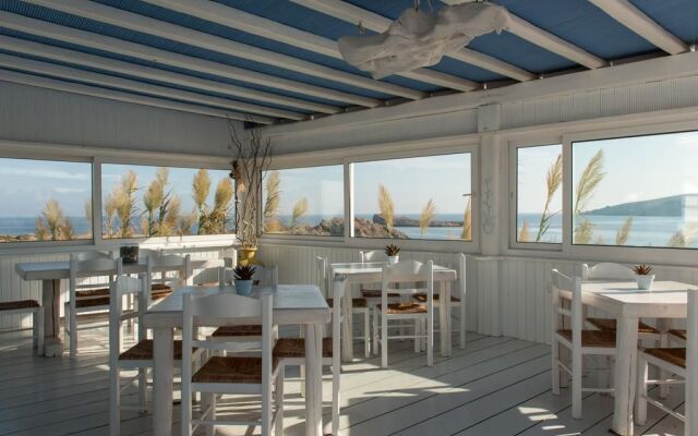 Mykonos Lolita, A Grecotel Resort To Live