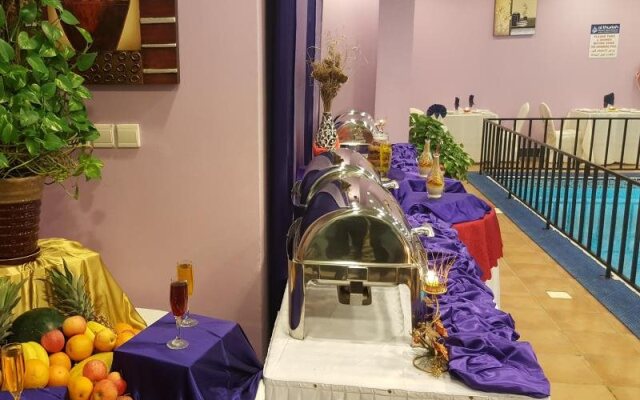 Reem Hotel Apartments