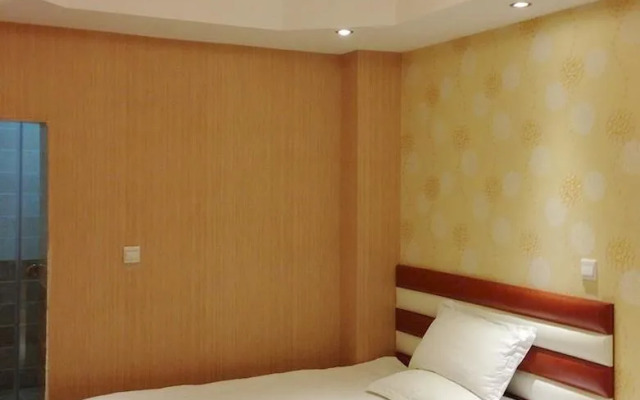 爱家风尚客房(青岛科技街店)