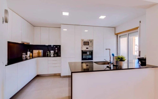 Caparica Beach 2 bed / 2 bath apartment