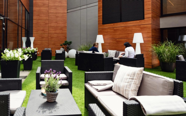 Warsaw Plaza Hotel