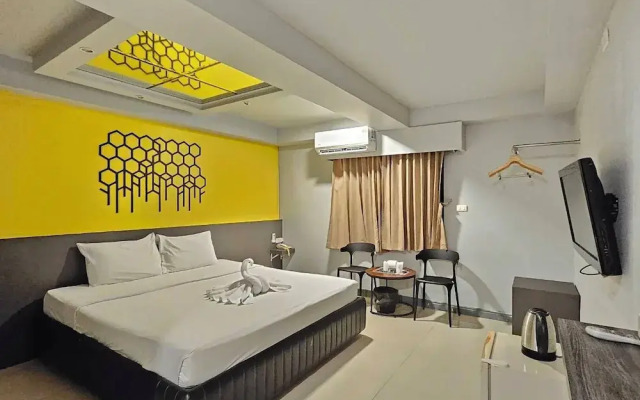 Hollywood Dannok Hotel