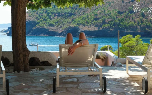 White Rock Villa With Breathtaking Views and Pool