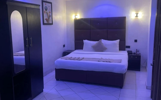 Maracanaluxury Hotel & Suites