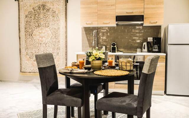 Baia Acropolis Hotel Apartment