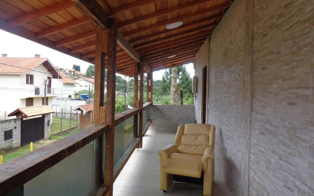 Monte Verde Inn Suítes com Hidromassagem dupla