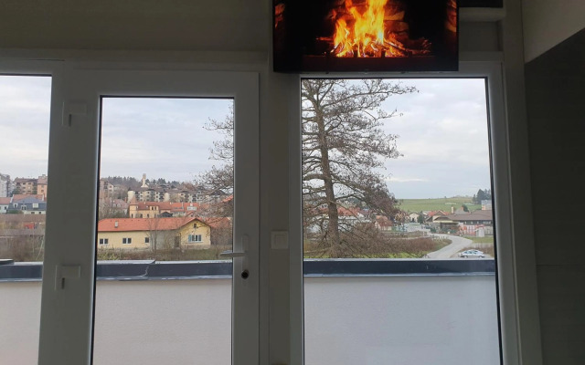 Roof Apartment ART-PE