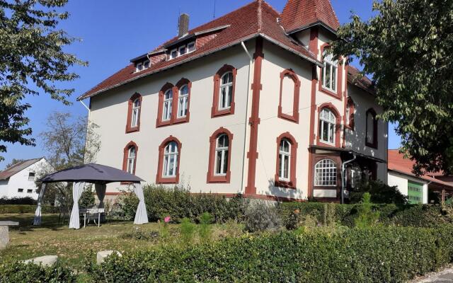 Two separate farmhouse apartments under one roof