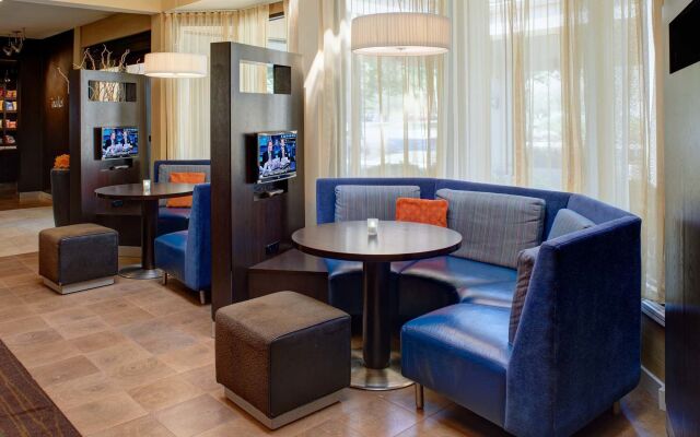 Courtyard by Marriott Cincinnati Blue Ash